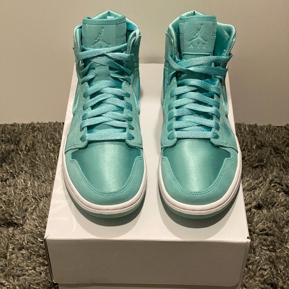 air jordan 1 light aqua